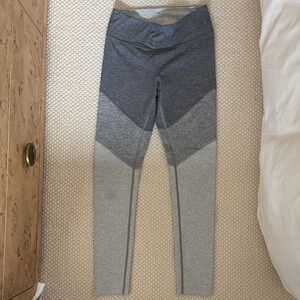 Outdoor voices grey color block leggings